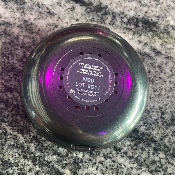 Cover fx pressed mineral foundation full size shade N90 NIB! - Picture 2 of 4
